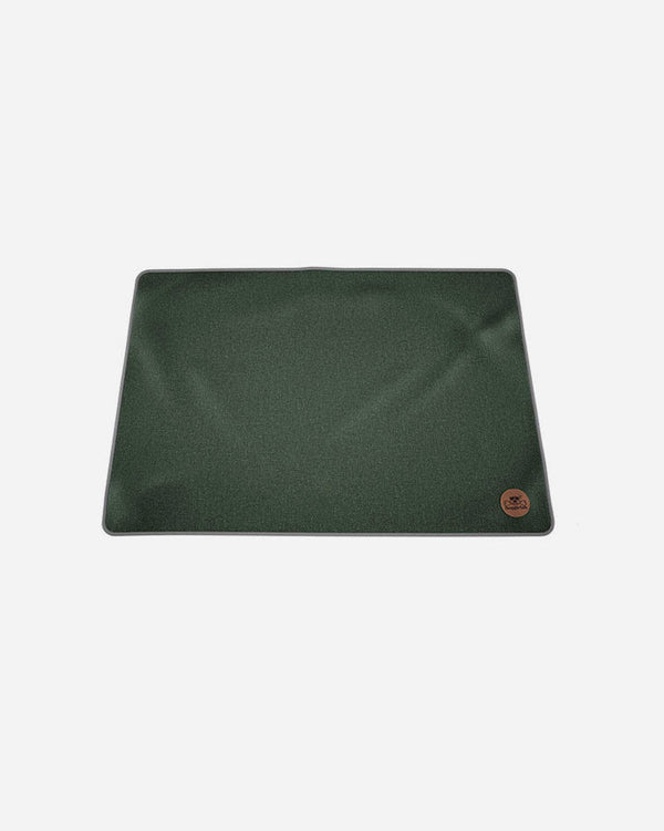 Swaggin Tails dog blanket - Forest Green